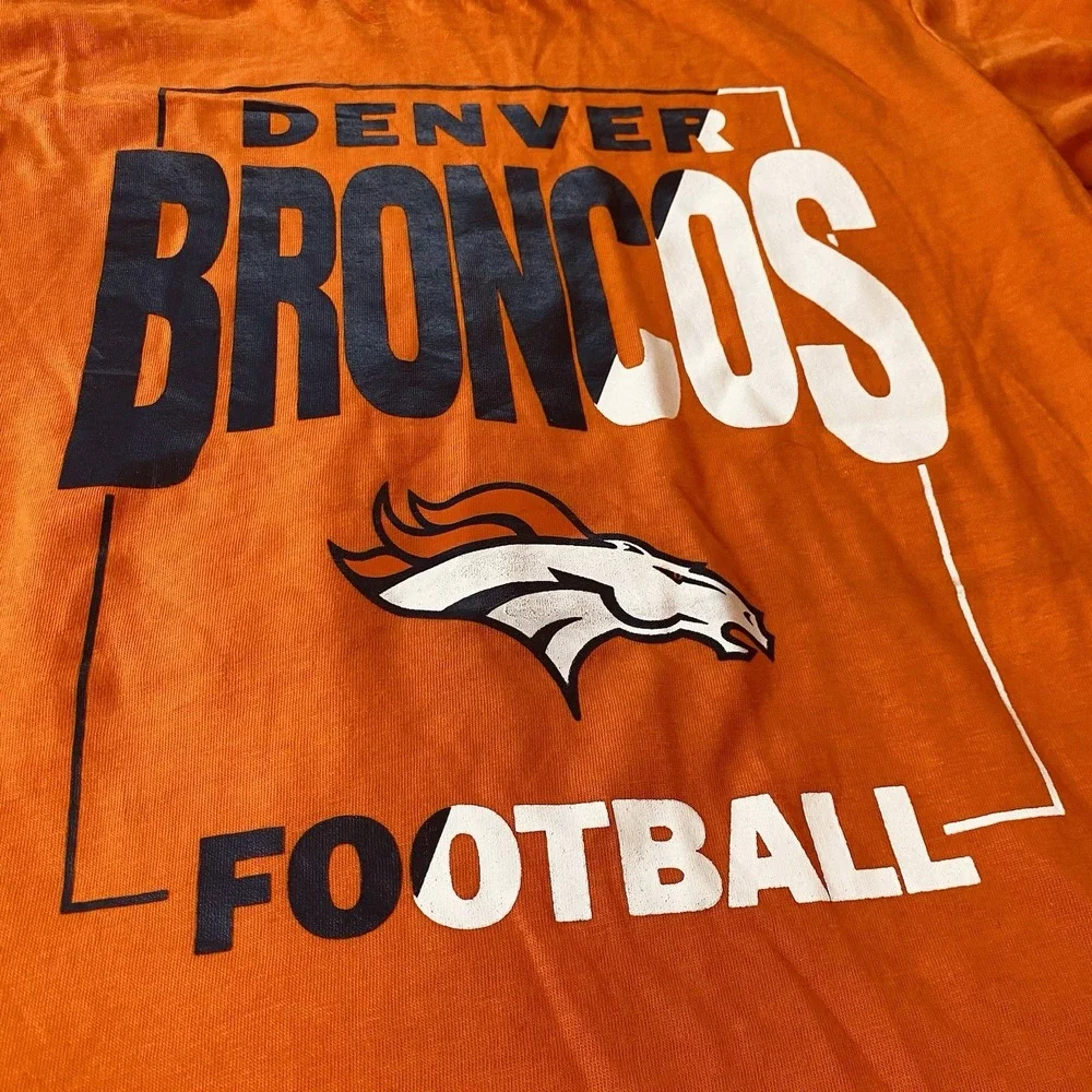 Denver Broncos Shirt, Orange Nike Short Sleeve NFL Football Crewneck,Youth Small